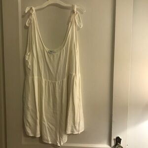 White Romper W 12 w/ lining; not worn much, like new Princess Polly